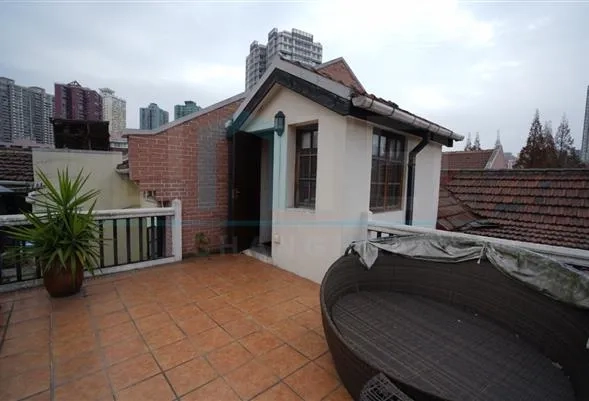 No 88 Lane 82 Jiangsu Road(12)