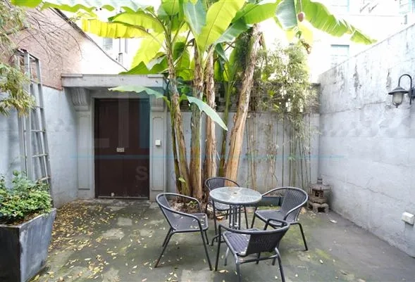 No 88 Lane 82 Jiangsu Road(3)