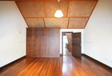 No 88 Lane 82 Jiangsu Road(10)