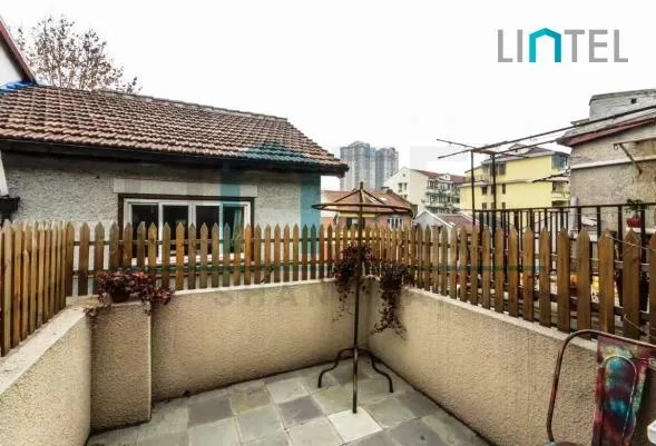 No 9 Lane 271 Shanxi south Road(8)