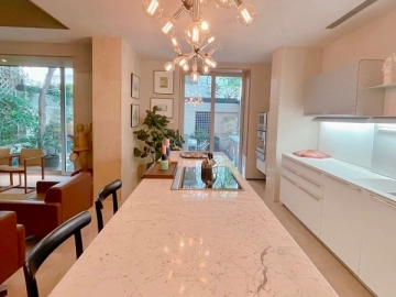 No 9 Lane 280 Wulumuqi Middle Road(5)