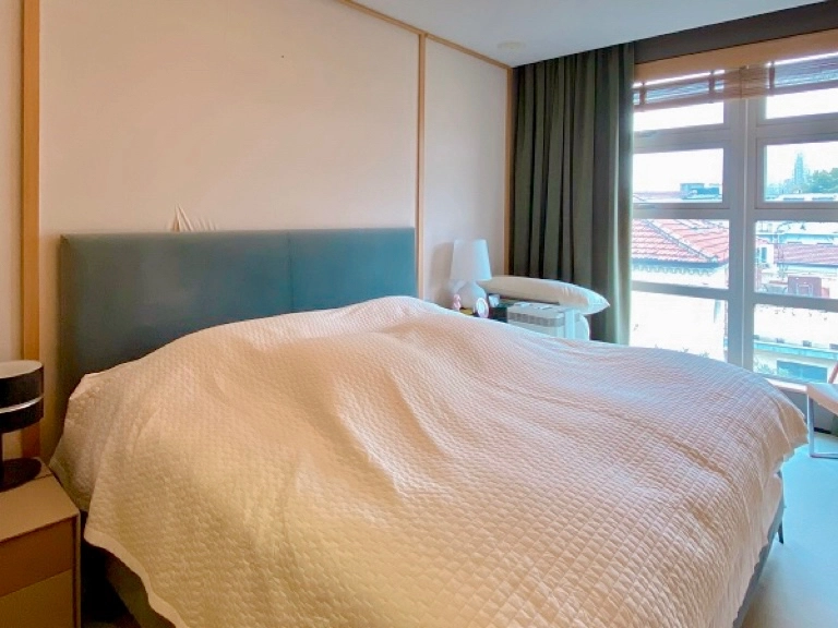 No 9 Lane 280 Wulumuqi Middle Road(9)