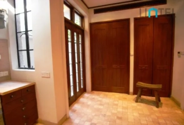 No 9 Lane 365 Jianguo west Road(9)