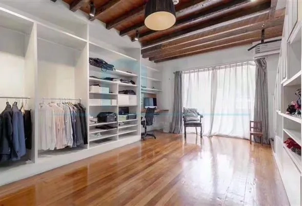 No 92 Lane 1129 West Nanjing  Road(5)