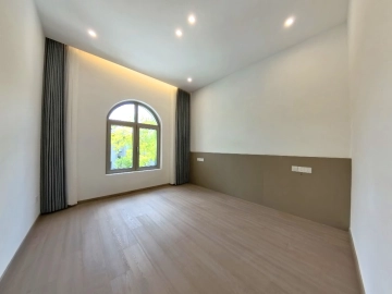 No 96 Hongqiao Royal Lake(18)