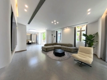 No 96 Hongqiao Royal Lake(2)