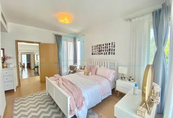 No W82 Westwood Green(15)