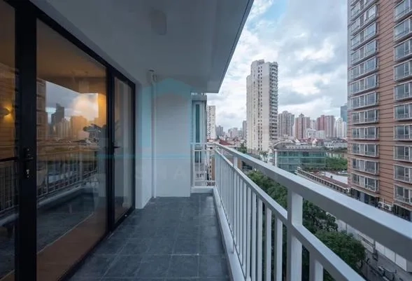 Rm 1001 No 2 Jing'an Yi Ge(3)