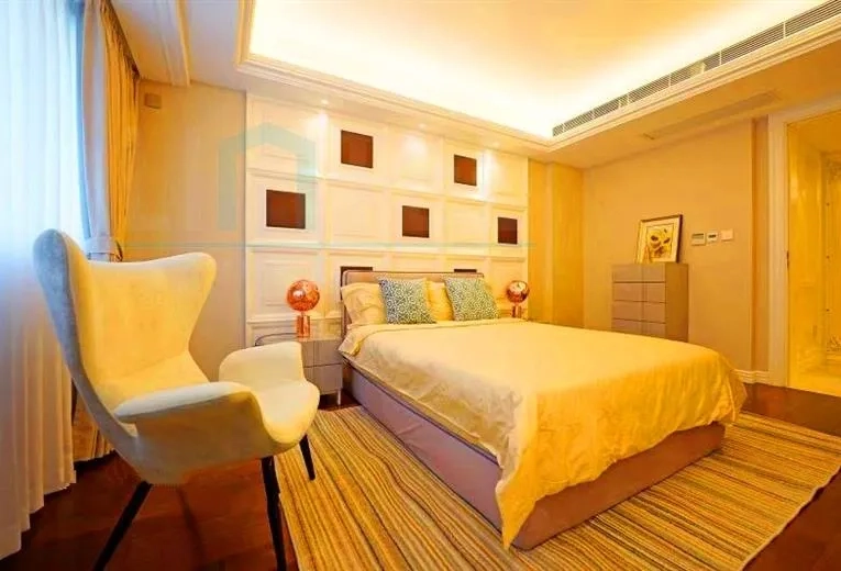 Rm 1001 No 3 Shanghai Bay Phase I(10)