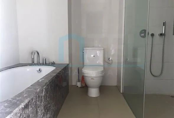 Rm 1001 No 378 Lakeside Ville(9)