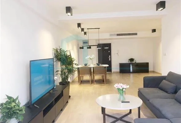 Rm 1002 No 3 Lane 1098 Xinzha Road