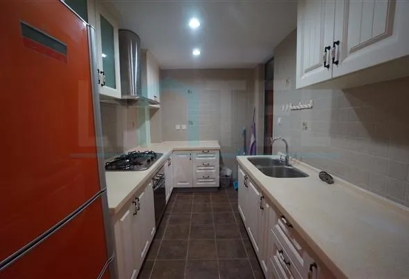 Rm 1002 No 3 Lane 188 Zhaojiabang Road(4)