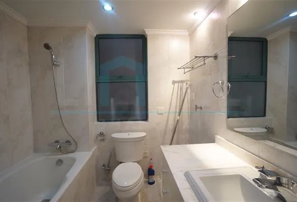 Rm 1002 No 3 Lane 188 Zhaojiabang Road(8)