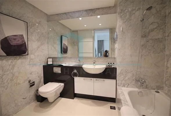 Rm 1002 No 5 Jing'an Four Seasons(7)