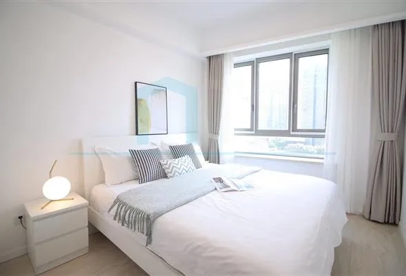 Rm 1002 No 5 Jing'an Four Seasons(8)