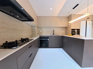 Rm 1004 No 9 Century Metropolis(8)