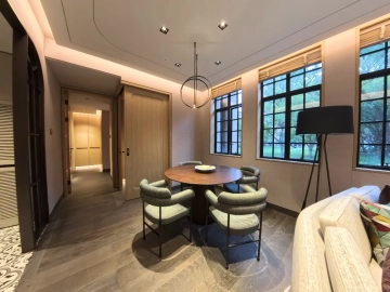 Rm 101 Haig Court(2)
