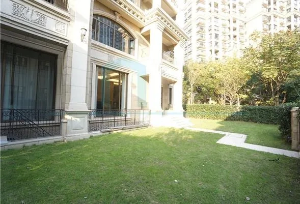 Rm 101 No 10 Stanford Residence Xuhui(5)