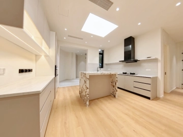 Rm 101 No 11 Yanlord Garden III(6)