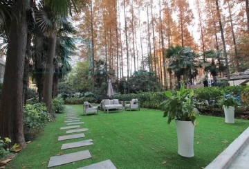 Rm 101 No 1301 Hongqiao  Road(3)