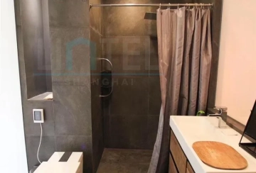 Rm 101 No 1301 Hongqiao  Road(6)