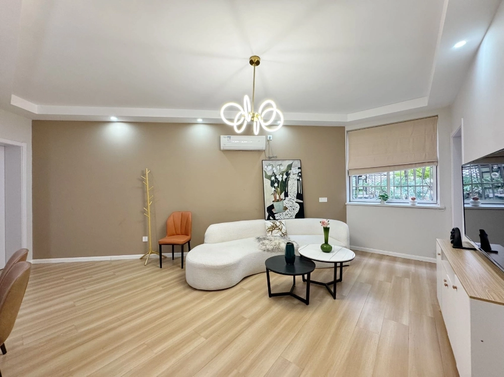 Rm 101 No 20 Gems Apartment(3)