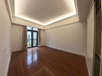 Rm 101 No 22 Green Court II(12)