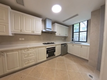 Rm 101 No 22 Green Court II(3)