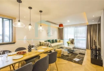 Rm 101 No 3 Lane 688 Zhaojiabang Road