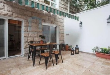 Rm 101 No 8 Bo Garden(9)