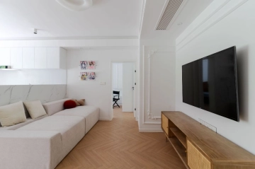 Rm 101 No 9 Golden Garden