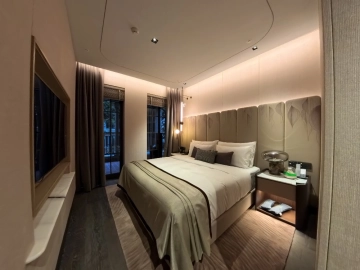 Rm 102 Haig Court(5)
