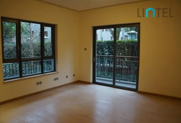 Rm 102 No 18 The Condominium at Sinan Mansions(8)