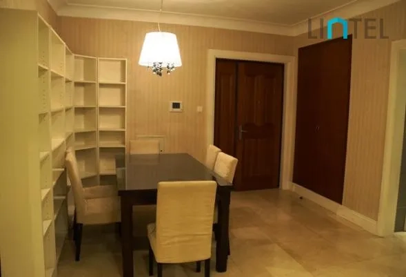 Rm 102 No 3 City Castle(5)