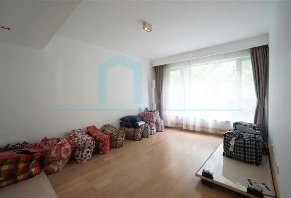 Rm 102 No 3 No 1 Xinhua Road(18)