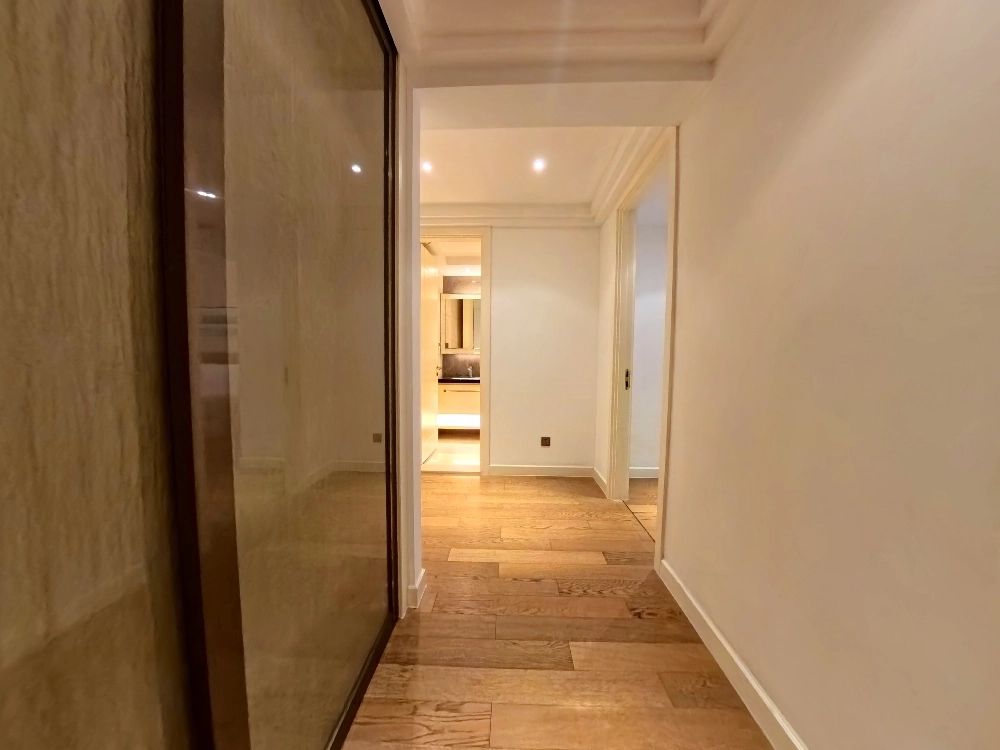 Rm 102 No 3 Stanford Residences Jing'an(18)