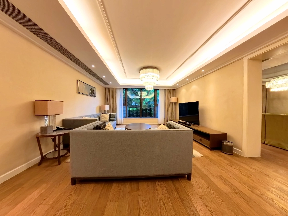 Rm 102 No 3 Stanford Residences Jing'an(2)