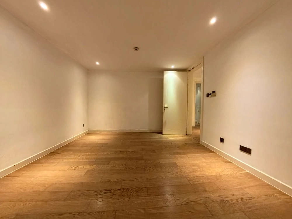 Rm 102 No 3 Stanford Residences Jing'an(21)