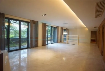Rm 102 No 383 Lakeside Ville