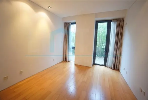 Rm 102 No 383 Lakeside Ville(14)