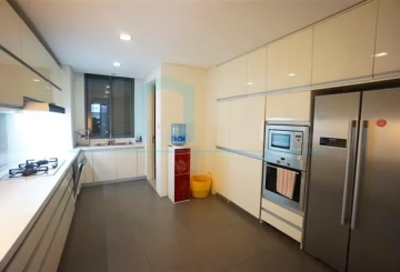 Rm 102 No 383 Lakeside Ville(6)