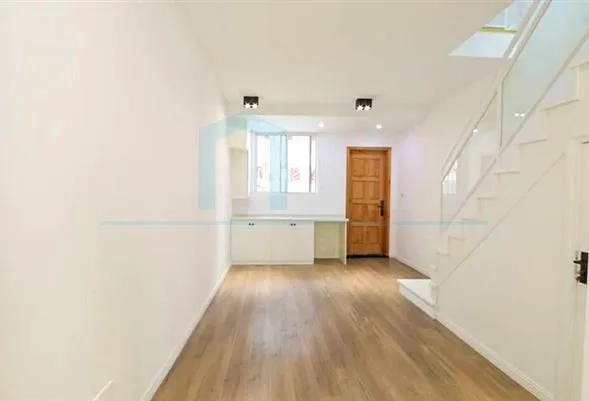 Rm 102 No 5 Lane 1893 Huaihai middel Road(4)