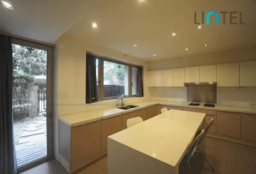 Rm 102 No 5 No 1 Xinhua Road(4)