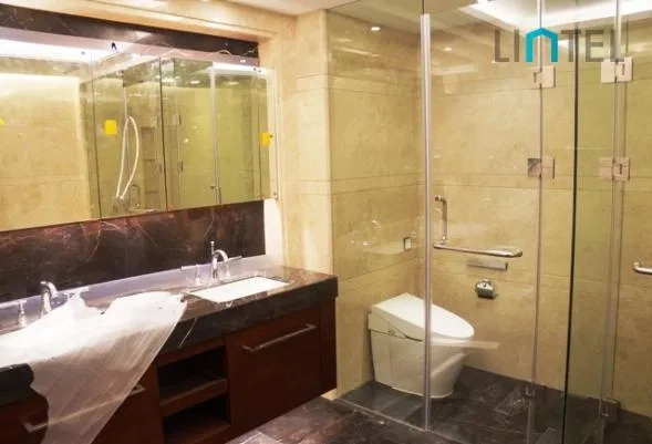 Rm 102 No 5 The Paragon(9)