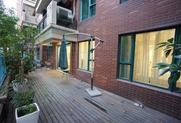 Rm 102 No B The Courtyards(4)