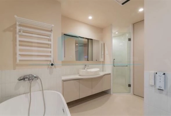 Rm 104 No 2 La Cite(6)