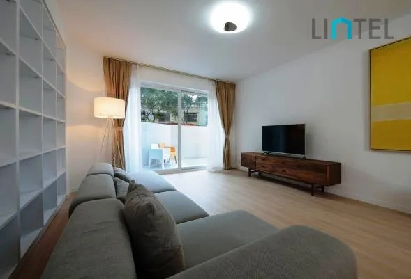 Rm 104 No 5 Central Residence I