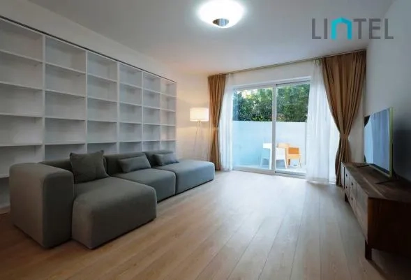 Rm 104 No 5 Central Residence I(2)