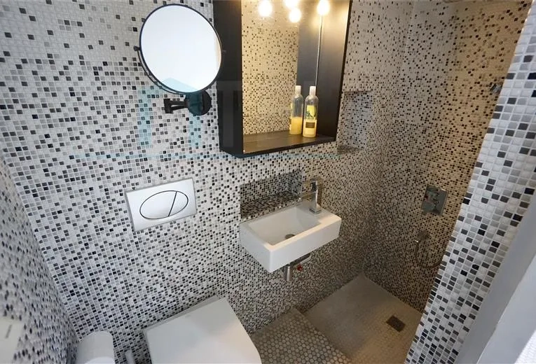 Rm 10A Royal Mansion(9)