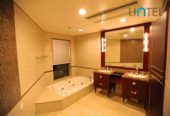 Rm 10F Unit 3 No 3 Shimao Riviera(6)